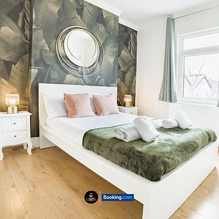 Stunning House By Ls2G Short Lets & Serviced Accommodation Greater London With Free Wifi Εξωτερικό φωτογραφία