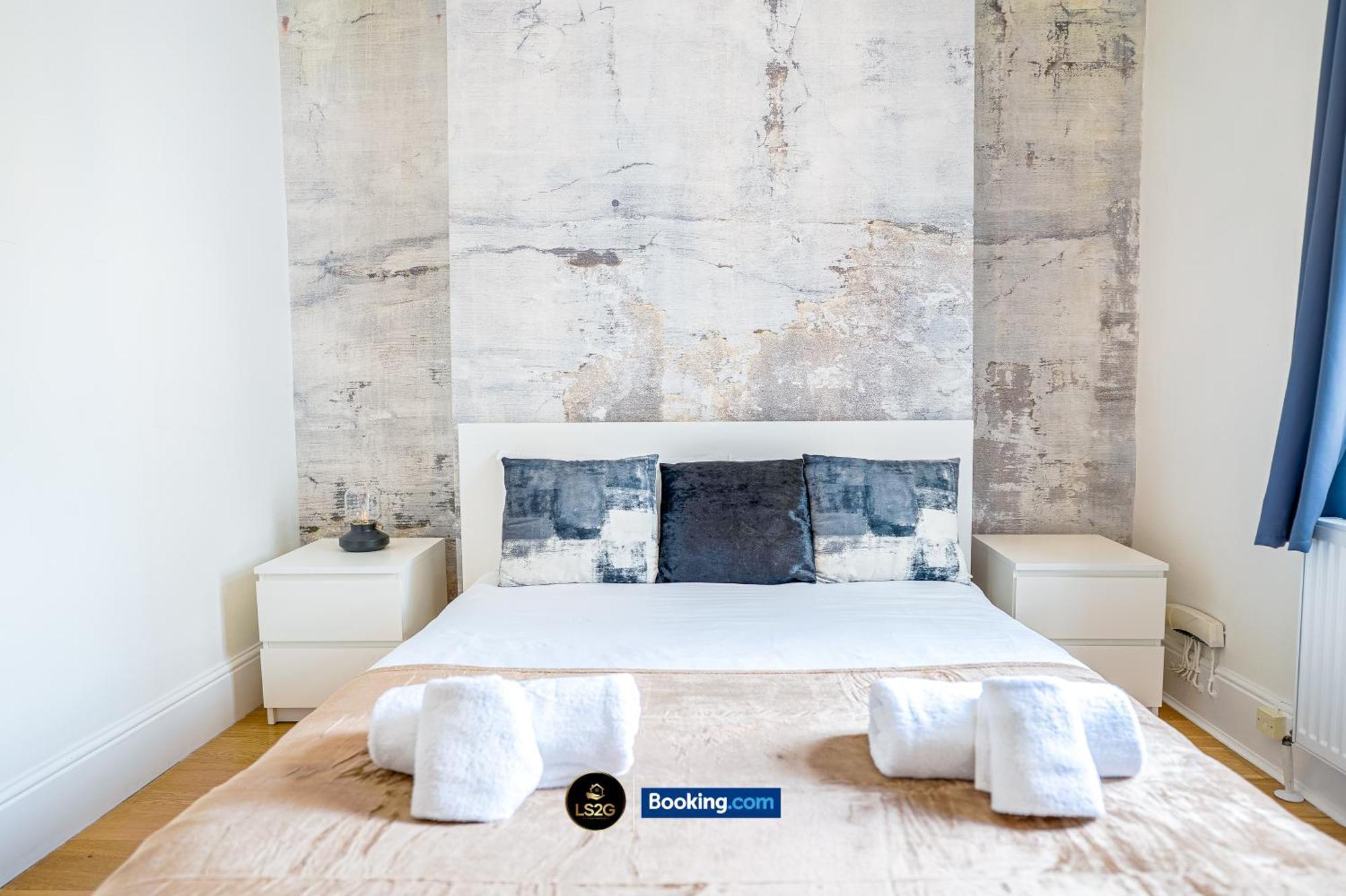 Stunning House By Ls2G Short Lets & Serviced Accommodation Greater London With Free Wifi Εξωτερικό φωτογραφία