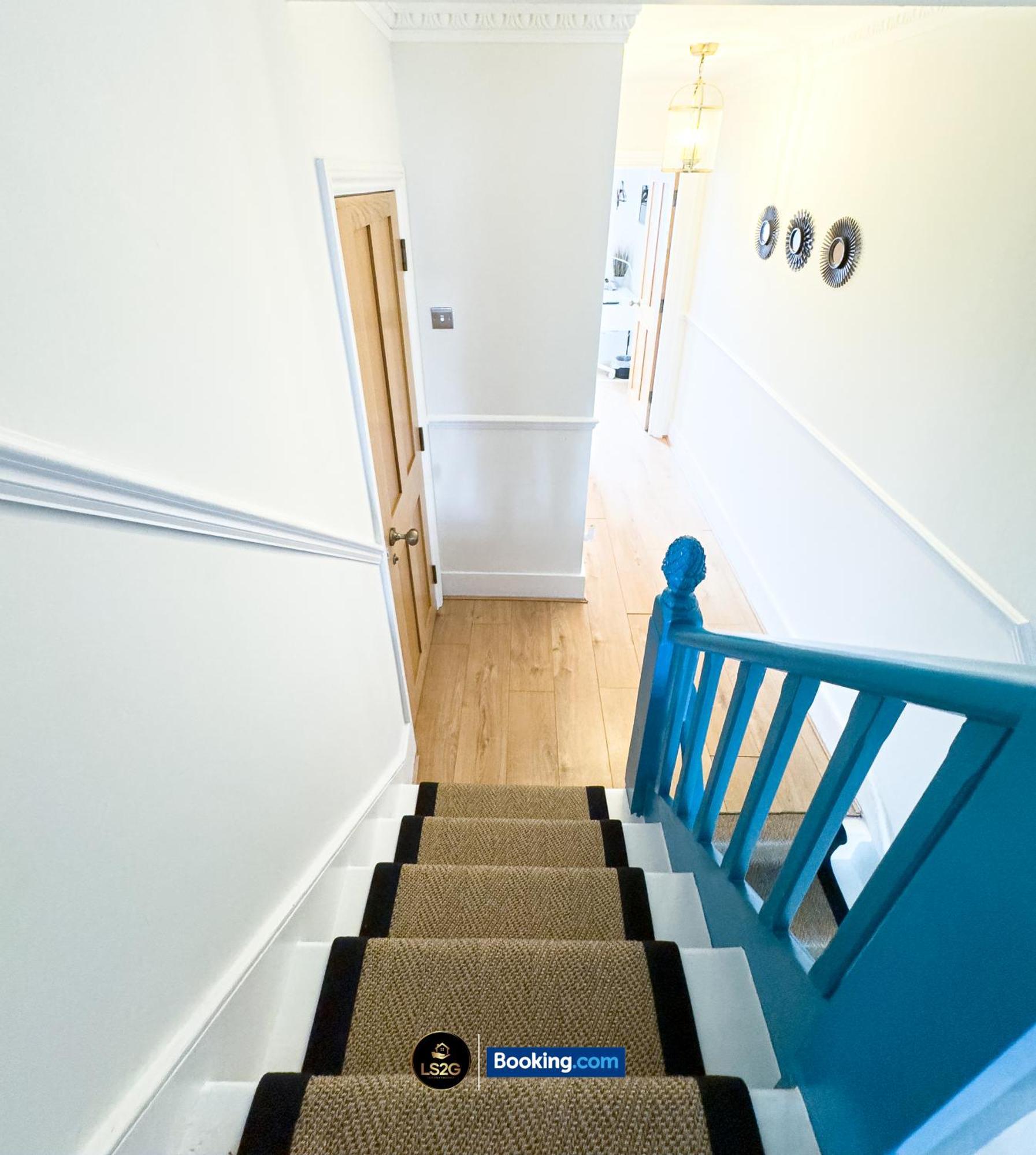 Stunning House By Ls2G Short Lets & Serviced Accommodation Greater London With Free Wifi Εξωτερικό φωτογραφία