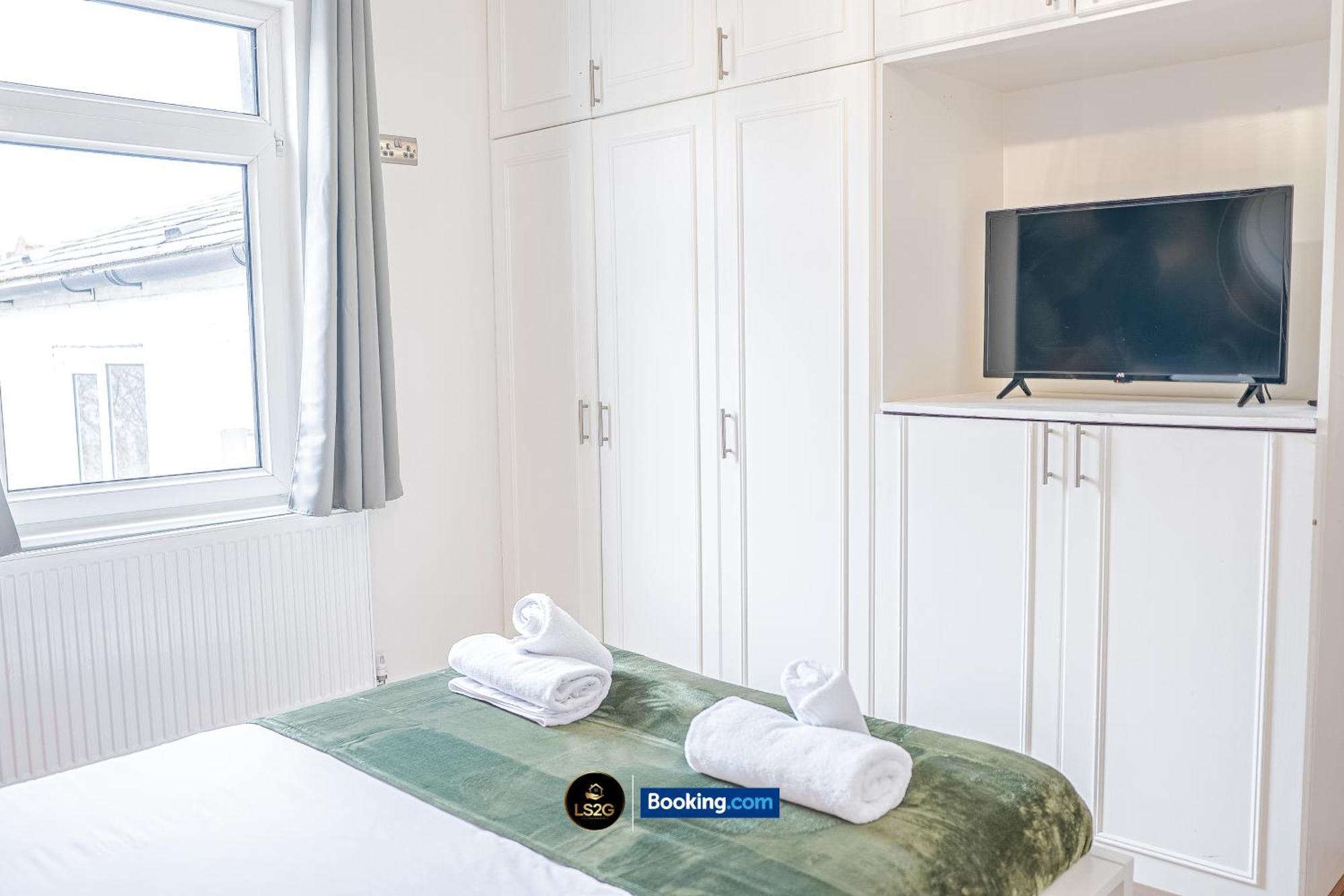 Stunning House By Ls2G Short Lets & Serviced Accommodation Greater London With Free Wifi Εξωτερικό φωτογραφία