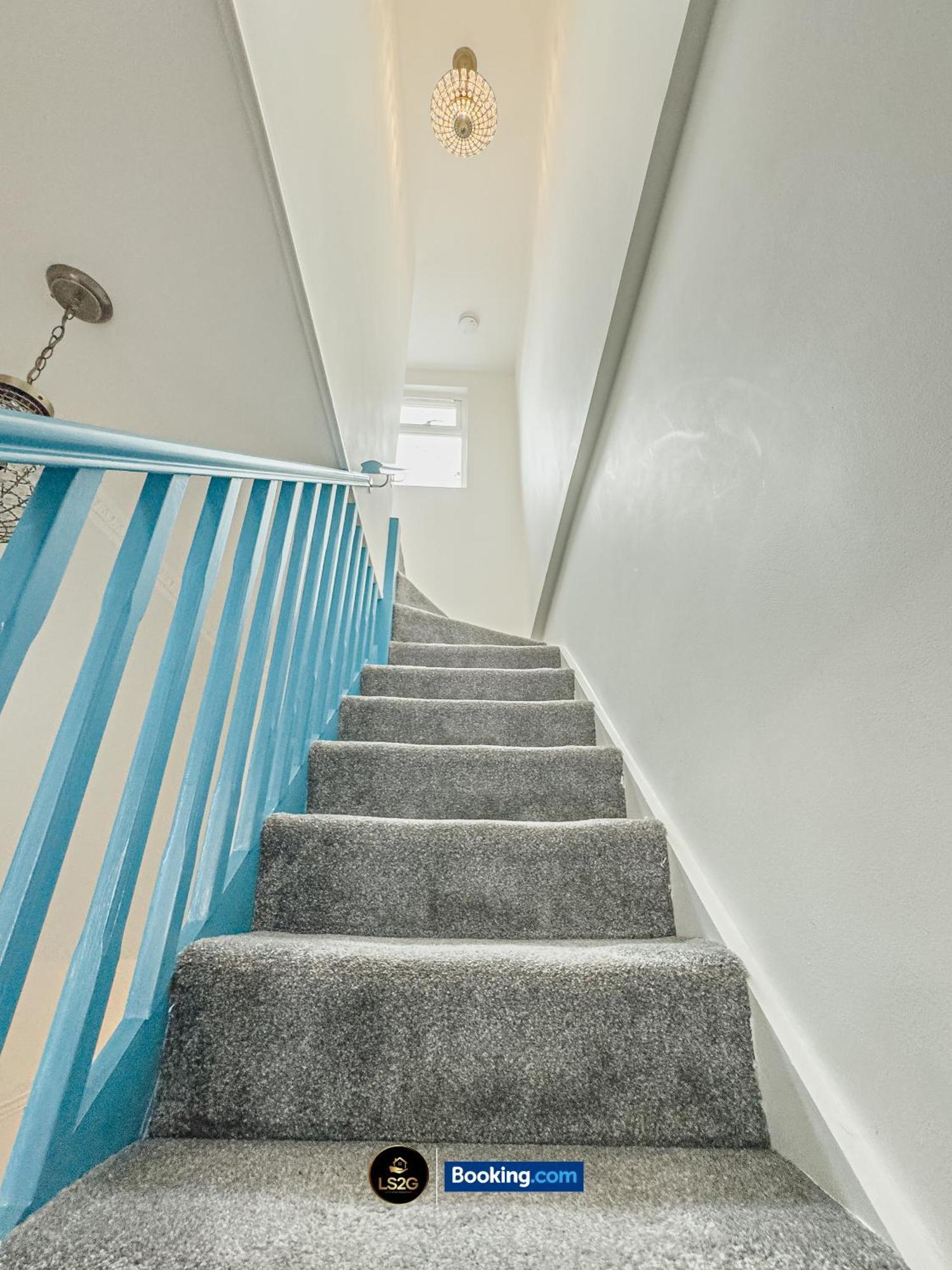 Stunning House By Ls2G Short Lets & Serviced Accommodation Greater London With Free Wifi Εξωτερικό φωτογραφία