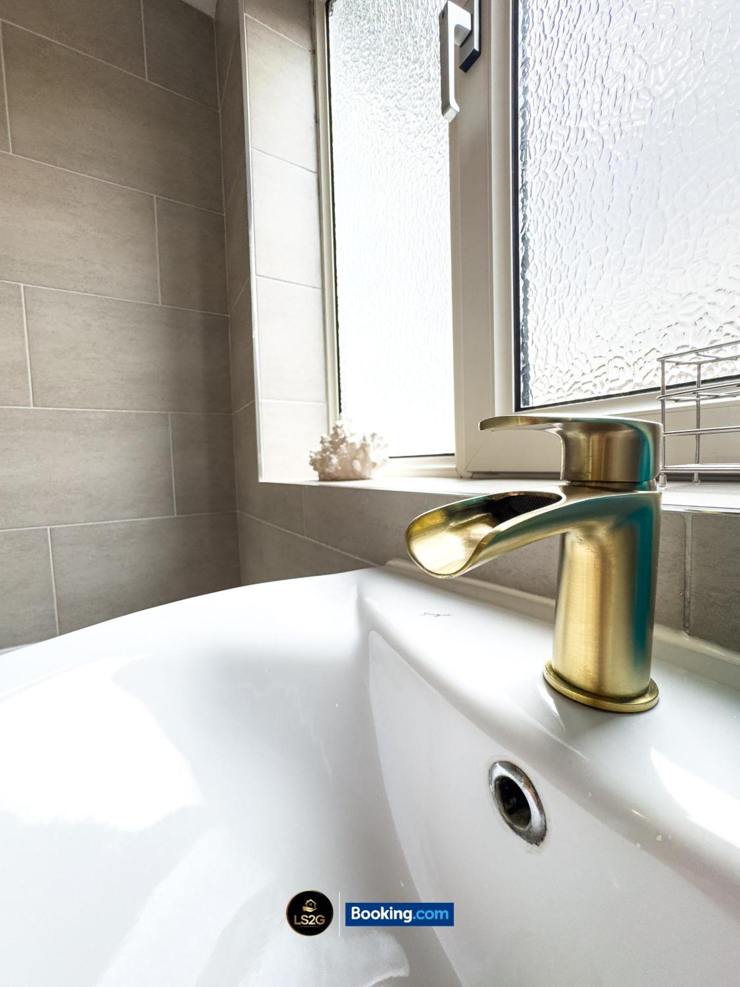 Stunning House By Ls2G Short Lets & Serviced Accommodation Greater London With Free Wifi Εξωτερικό φωτογραφία