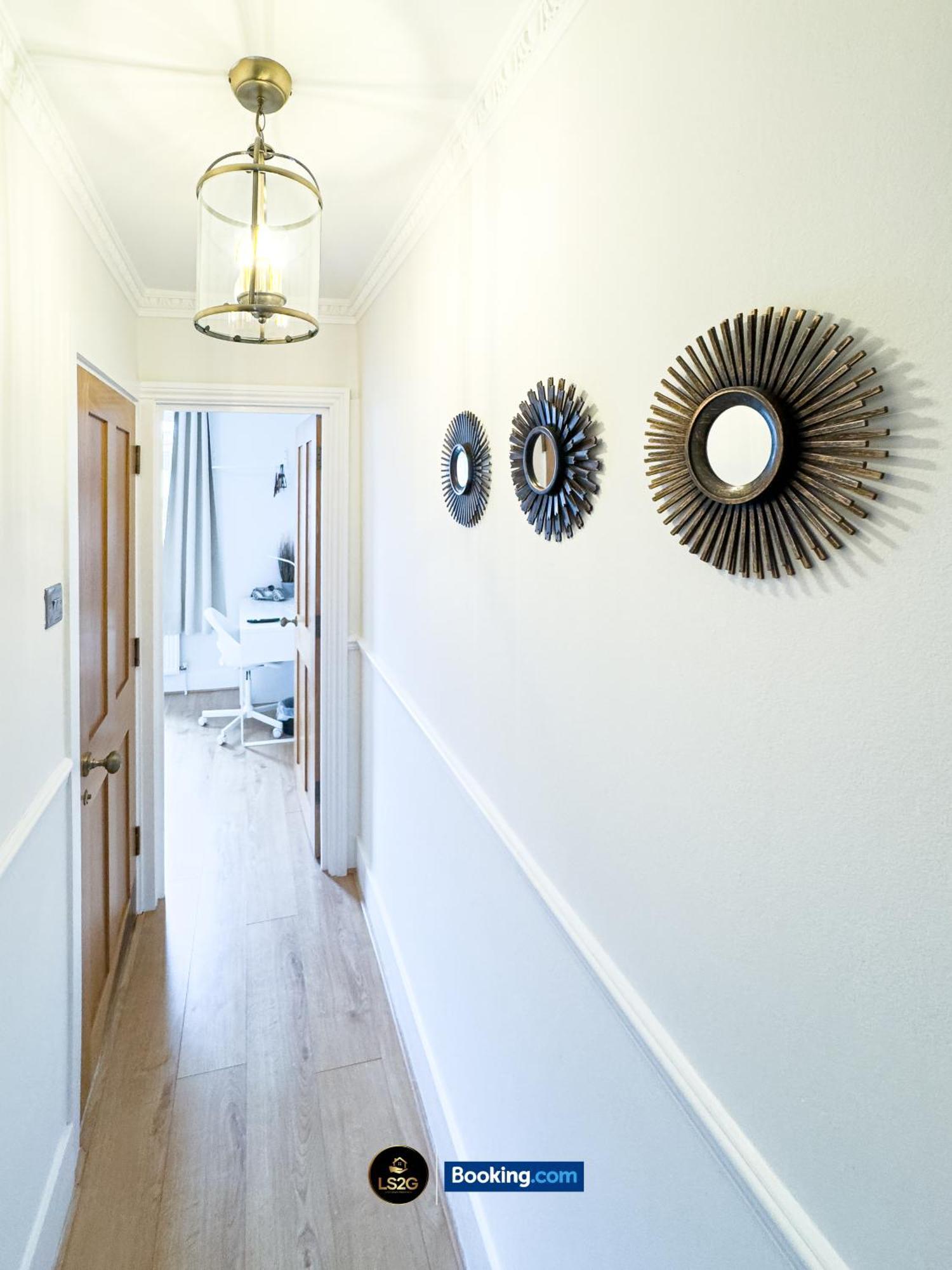Stunning House By Ls2G Short Lets & Serviced Accommodation Greater London With Free Wifi Εξωτερικό φωτογραφία