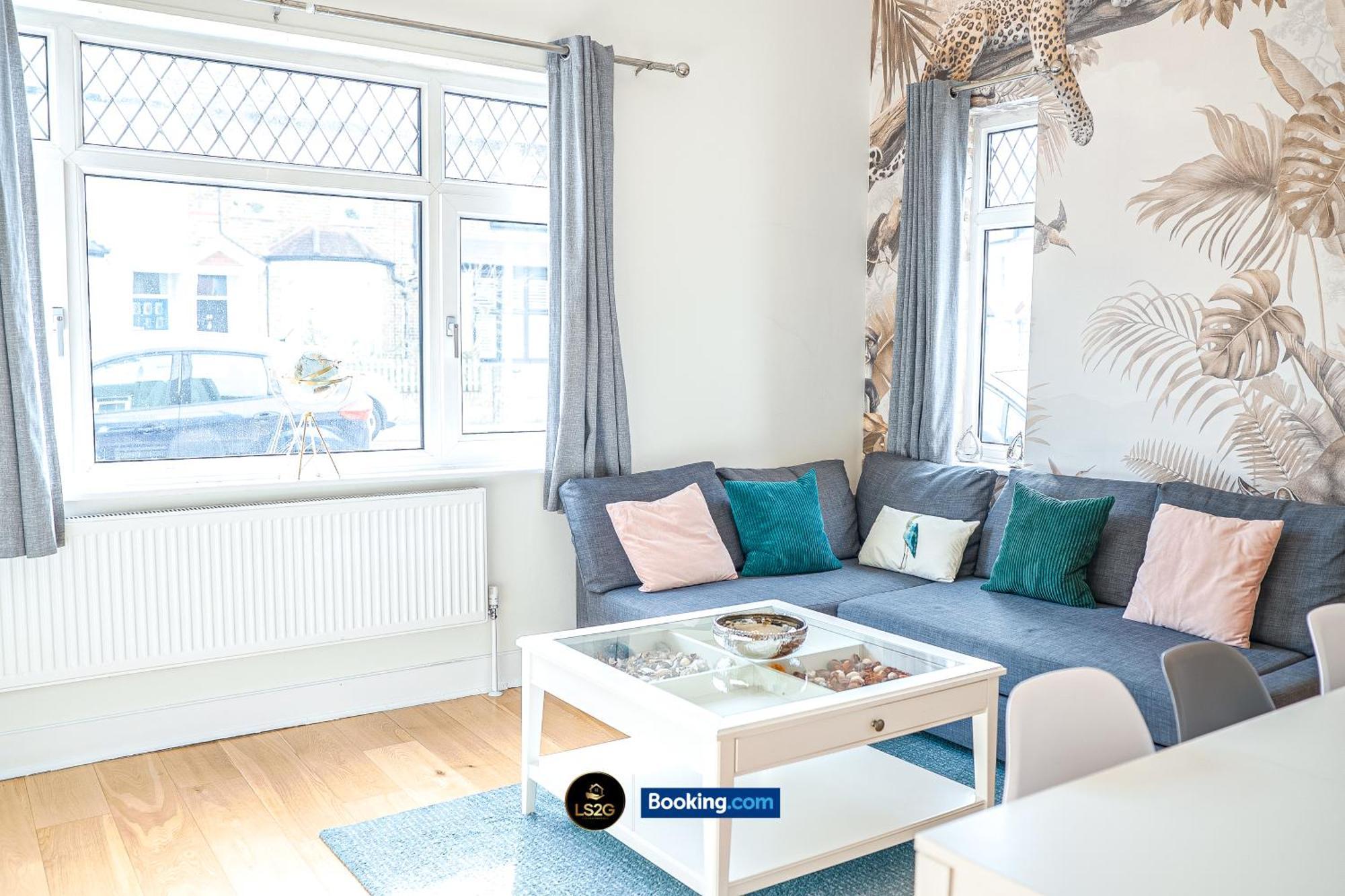Stunning House By Ls2G Short Lets & Serviced Accommodation Greater London With Free Wifi Εξωτερικό φωτογραφία